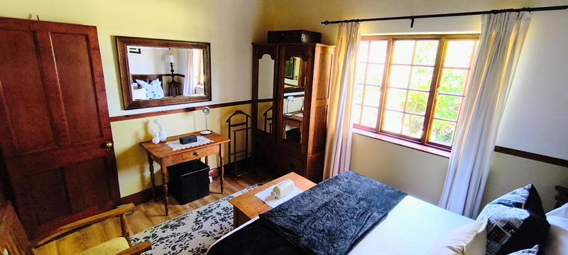 6 Bedroom Property for Sale in Kraaibosch Western Cape